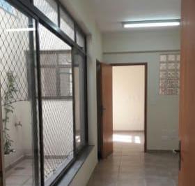 Comercial · 120m² · Sala comercial na Avenida Francisco Vieira Bueno, N. 129 - Conjuntos 3 e 4 • 120 m²