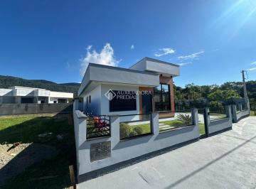 Casa · 116m² · 3 Quartos · 2 Vagas · Linda casa com suíte, bairro Forquilhas, Loteamento Bosque São José, São José/SC.