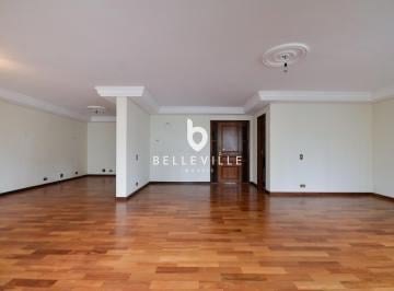 Apartamento · 249m² · 3 Quartos · 2 Vagas · Apartamento no Centro com excelente potencial para