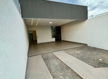 Casa · 105m² · 3 Quartos · 2 Vagas · Casa 3 Q sendo 1 suite localizada no bairro Campos do Jordão Anápolis -GO