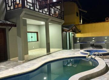 Foto 01 · Sobrado para venda com 3 dormitórios e piscina no Condomínio Morada da Praia.