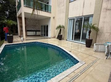 Foto 01 · Sobrado para venda com 3 suítes e piscina no Aruã Eco Park Lagos.