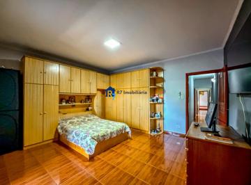 Casa de 4 quartos Venda R$ 900.000 · Sobrado Bela Vista | 4 dormitórios sendo 2 suítes | 3 vagas | R7 Imobiliária