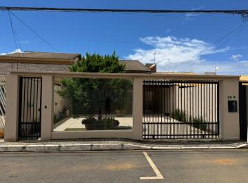 Casa de 3 quartos, Vicente Pires · Casa 3 Qts sendo uma suíte com closet-VICENTE PIRES Rua 12 -Condomínio vazado 10/12