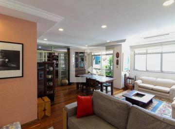 Localizado na vibrante cidade de São Paulo, o apartamento na Vila Uberabinha é u · Apartamento à Venda - Moema, 4 Quartos, 167 m2
