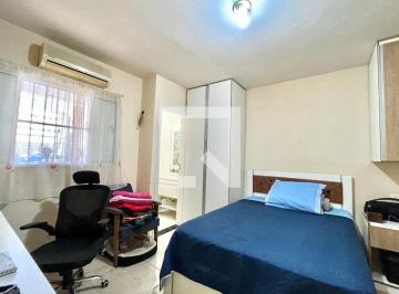 Localizada na charmosa Vila Guarani, na zona Sul, esta casa oferece uma combinaç · Casa à Venda - Jabaquara, 2 Quartos, 120 m2