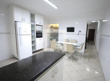Localizada em Santo André, esta casa é uma excelente opção para quem busca confo · Casa à Venda - Jardim Bela Vista, 4 Quartos, 152 m2