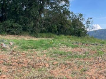 Terreno , Ibiúna · Terreno de 1000m² em Ibiúna com água e luz