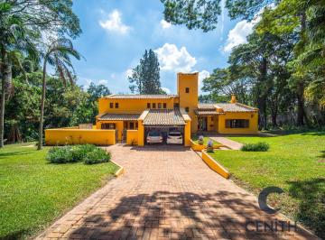 Casa · 432m² · 5 Quartos · 13 Vagas · Casa no Fazendinha c/ 5 Dorms (2 Sts), Hidro, Varanda, Lareira e Mais