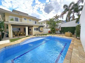 Casa · 343m² · 4 Quartos · 4 Vagas · Casa c/ 4 Sts, Ar-Condicionado, Varanda c/ Churrasqueira no Golf Village