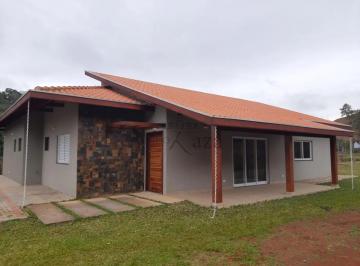 Rural · 221m² · 3 Quartos · 2 Vagas · Chácara - Bom sucesso - 3 Dormitórios - 221,34 - Estuda Permuta.