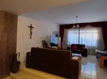 Casa · 300m² · 3 Quartos · 2 Vagas · Casa - Residencial - Bandeira Branca - Jacareí - 2 Dormitórios - 165m².