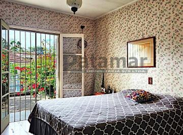 Casa · 160m² · 3 Quartos · 2 Vagas · Casa com 160m² em rua fechada no Jardim Olympia