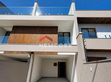 Casa · 138m² · 3 Quartos · Sobrado em Rua Itá - Bom Retiro - Joinville/SC