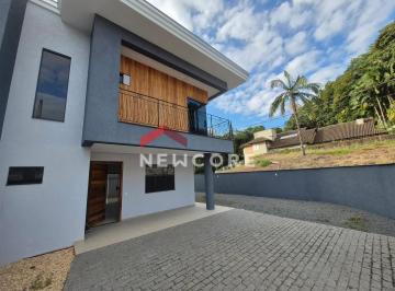 Casa · 138m² · 3 Quartos · 2 Vagas · Sobrado em Rua Quinze de Novembro - América - Joinville/SC