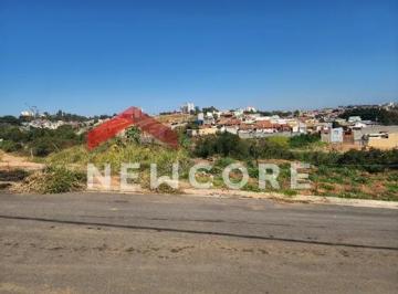 Terreno · 175m² · Lote em  Rua Vitorino Vieira Santana - Parque Petrópollis - Várzea Paulista/SP