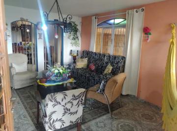 Casa · 261m² · 3 Quartos · 4 Vagas · Casa Padrão em São José dos Campos