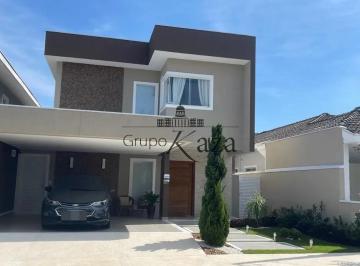 Casa · 250m² · 4 Quartos · 2 Vagas · Oportunidade - Casa em Condomínio - Residencial Altos da Serra VI - Urbanova - 4 Dormitórios - 215m²