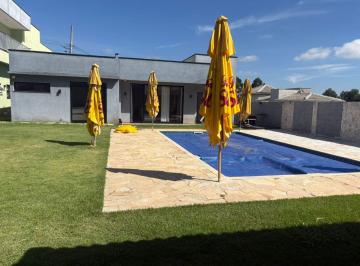Rural de 3 quartos, Atibaia · Chác. 720m² CONDOM. ATIBAIA, Casa 280m² térrea, 03 drms, 1 suíte, Sossego, Natureza, fácil Acesso..