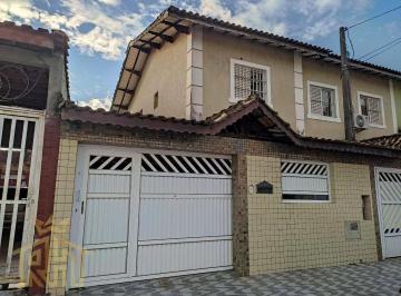 c4d1e91b8a746f82e4f02f3326489a7ae4547623 · Sobrado de 2 dormitórios (2 suítes) a venda no bairro de Guilhermina em Praia Grande