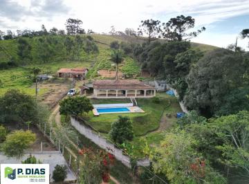 Rural · 1000m² · 2 Quartos · 4 Vagas · Chácara Aconchegante em Pinhalzinho: O Seu Refúgio no Interior de São Paulo