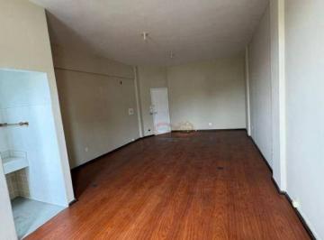 b40249f63be9e235fe21af8416fb309b8d9bd58f · Sala Comercial / Centro