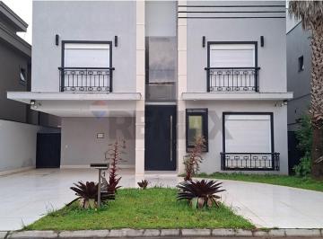 Casa · 500m² · 4 Quartos · Casa para locação no Residencial Tamboré 11 em Santana de Parnaíba, com 500 m2