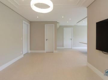 Apartamento de 3 quartos, Curitiba · Viva o melhor do Água Verde com conforto e segurança.