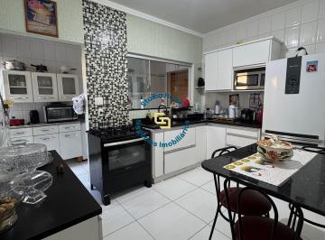Casa · 160m² · 3 Quartos · 2 Vagas · Casa em condomínio fechado no Jardim Luiza Maria, Araras/SP