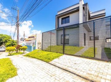 Casa · 130m² · 3 Quartos · 2 Vagas · Sobrado Alto Padrão no Santa Quitéria l 3 Quartos l Suíte l 2 Vagas