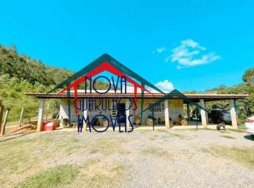 Comercial · 140m² · 3 Quartos · Casa :  / Comercial / Centro