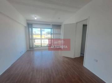 Comercial · 50m² · Sala Comercial para alugar em Centro de 50.00m²