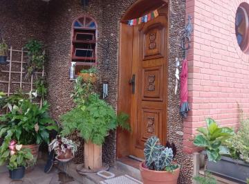 Casa de 3 quartos, Taboão da Serra · Casa de 285 m² com 3 quartos,1 suite em venda e aluguel em Parque Assunção.
