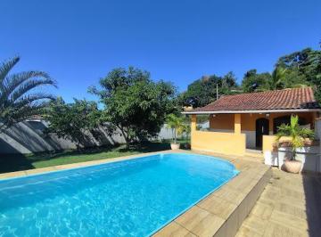 375f4caa2281f55524e560bc5e6badef0ec6c0dc · Casa com 3 dormitórios à venda por R$ 420.000,00 - Bambuí - Maricá/RJ