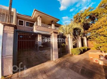 4e4e76f5 · Casa, 3 dormitórios, 387 m², em Igara