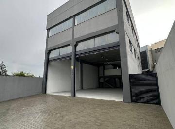 347a32cb72970ff24bbaa528b2dce9985307e56d · Galpão comercial em Arujá na ZUPI-1 com 570 m² e escritório