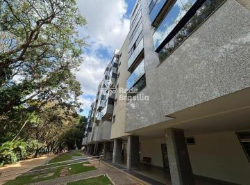 Fachada · SQN 313 Bloco B - Asa Norte - Aparamento de 3 quartos em prédio reformado!