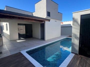 Casa de 3 quartos, Itanhaém · Imóvel amplo na cidade de Itanhaém