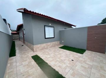 Casa de 2 quartos, Itanhaém · Casa com Piscina, Churrasqueira e Suíte à Venda no Santa Terezinha em Itanhaém