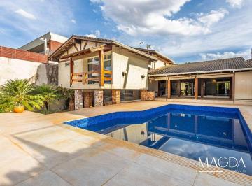 Casa de 5 quartos, Brasília · Vendo casa na QL 10 com 05 quartos, reformada.
