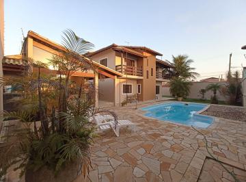 Casa de 5 quartos, Itanhaém · Casa ampla com piscina e 5 dormitórios