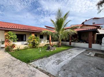 Casa de 3 quartos, Itanhaém · Casa Espaçosa no Satélite 196 m² de Construção, Suíte, Varanda e Espaço para Piscina a 700m Do Mar
