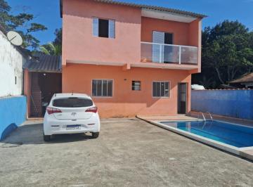 Casa de 2 quartos, Itanhaém · Casa para Venda, Itanhaém / SP. Possui piscina e 02 dormitórios