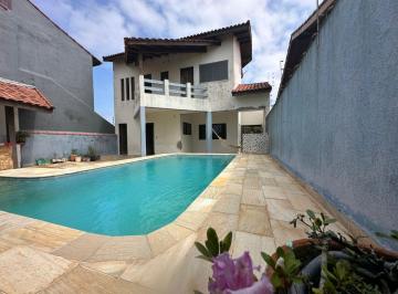 Casa de 3 quartos, Itanhaém · Sobrado de Alto Padrão no Tupy – 182 m² de Construção, Área Gourmet, Piscina e Apenas 110m do Mar