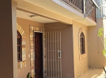 Casa de 5 quartos, Macaé · Aluguel  Linda Casa Triplex  – Próxima à Praia Campista