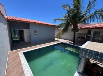 Casa de 3 quartos, Itanhaém · Casa no Tupy com Piscina e 5 Vagas – 150 m² de Construção, Suíte e Apenas 500 Metros da Praia!