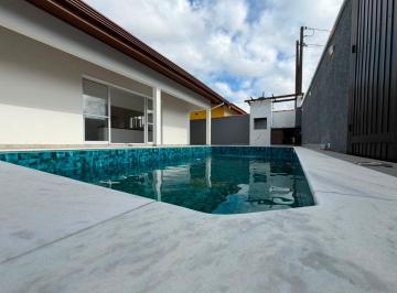 Casa de 4 quartos, Peruíbe · Casa nova com piscina e 04 dormitórios para Venda, Peruíbe / SP