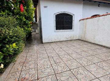 Casa de 2 quartos, Itanhaém · Casa para Venda, Itanhaém / SP. Possui 02 dormitórios