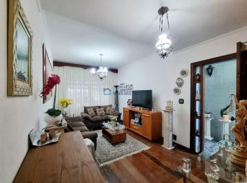 Casa · 283m² · 4 Quartos · 2 Vagas · Casa à venda, com 283 m², 4 quartos, 2 suítes, 2 vagas, na Vila Mascote.