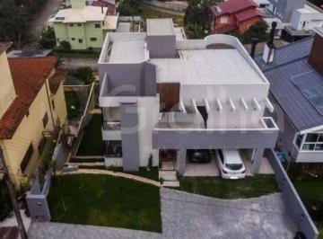 Casa · 200m² · 5 Quartos · 3 Vagas · Casa Residencial de 200m² com 5 quartos na Carvoeira